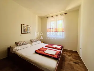 Villa on Rab, Barbat na Rab - 5 apartments and yard - 11