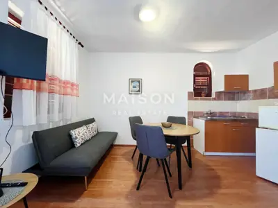 Villa on Rab, Barbat na Rab - 5 apartments and yard - 19