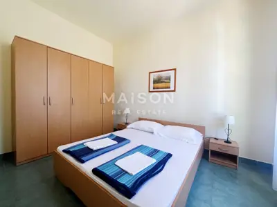 Villa on Rab, Barbat na Rab - 5 apartments and yard - 14