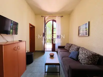 Villa on Rab, Barbat na Rab - 5 apartments and yard - 7