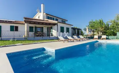Villa 220 m², Hrboki - pool and grounds 1,900 m² - 8