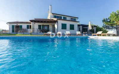 Villa 220 m², Hrboki - pool and grounds 1,900 m² - 10