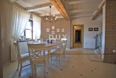 Villa 220 m², Hrboki - pool and grounds 1,900 m² - 19