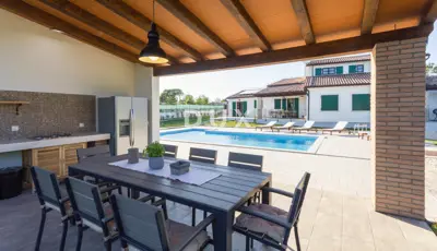 Villa 220 m², Hrboki - pool and grounds 1,900 m² - 12