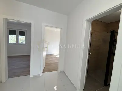 Stan 61,67 m², Novi Vinodolski - pogled na more i lođa - 3