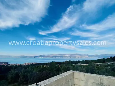 Kuća, Brač, 287 m², 495 000 €