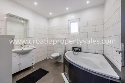 Haus, Kaštela, 386 m², 850 000 € - 9