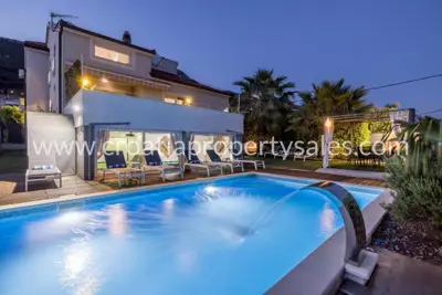 Haus, Kaštela, 386 m², 850 000 € - 2
