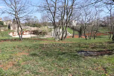 Building plot in Marčana, quiet location and infrastructure nearby - 4