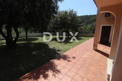 Apartmenthaus 410 m², Supetarska Draga - Meerblick - 2