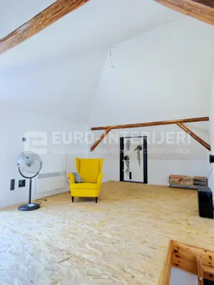 Haus 140 m², Donja Dubrava - Smart Home und Garage - 13
