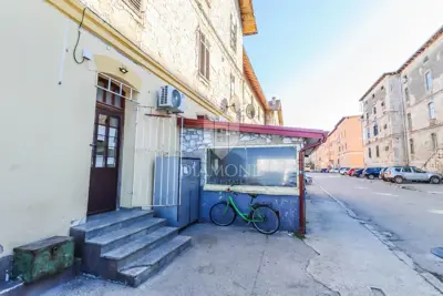 Two commercial spaces in a sought-after location in Pula! - 8
