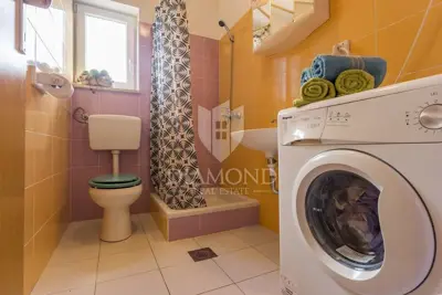 Imanje u Žminju, 2 kuće, bazeni i poslovni prostor - 12