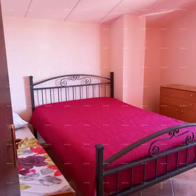 Kuća 90 m², Pula - dvorište i natkrivena terasa - 15