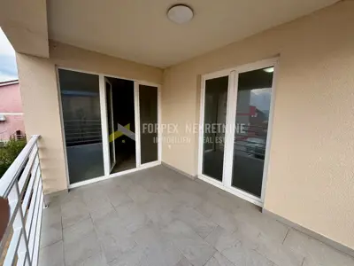 Stan u Povilama, 200 m od mora, 2 spavaće sobe