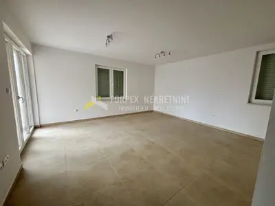 Stan u Povilama, 200 m od mora, 2 spavaće sobe - 4