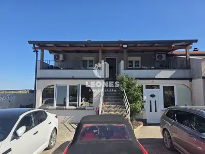 House, Umag, 3 residential units and 4 parking spaces - 18