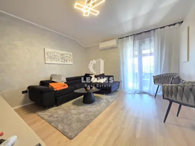 House, Umag, 3 residential units and 4 parking spaces - 21
