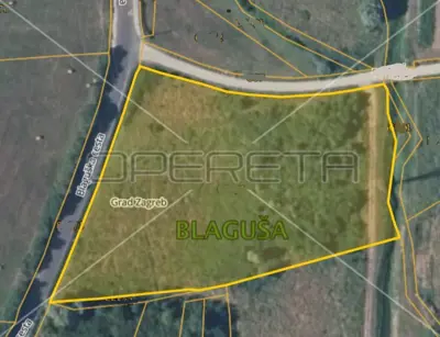 Landwirtschaftsfläche 8 398 m², Kašina, an der Straße - 5