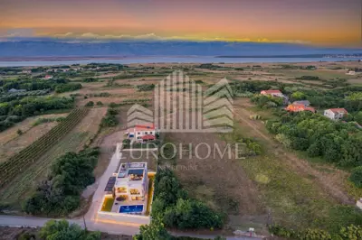 Vila 370 m², Privlaka - panoramski pogled na more - 4