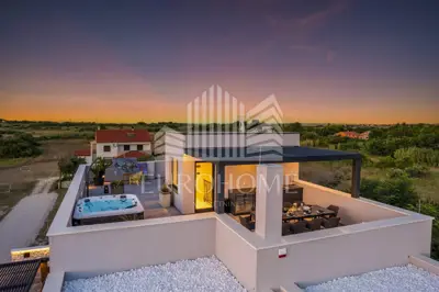Vila 370 m², Privlaka - panoramski pogled na more - 3