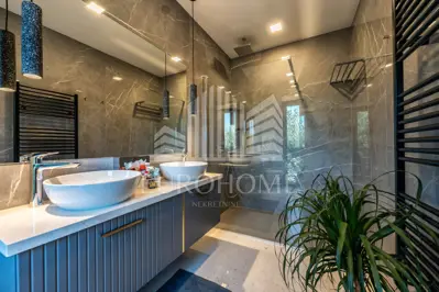 Vila 370 m², Privlaka - panoramski pogled na more - 22