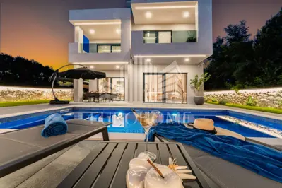 Villa 370 m², Privlaka - panoramic sea view