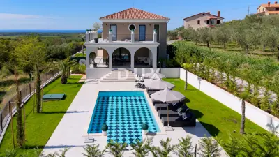 Villa 384 m², Buje - atemberaubender Panoramablick auf das Meer