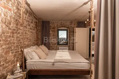 Kamena kuća 190 m², Pučišća - 6 km od mora - 19