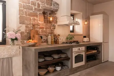 Kamena kuća 190 m², Pučišća - 6 km od mora - 7