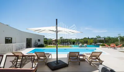 Haus 316 m², Smoković bei Zadar, Pool und Jacuzzi - 9