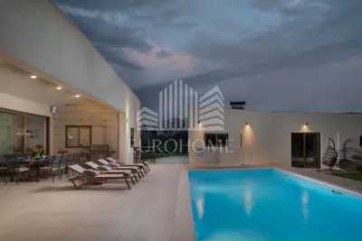 Haus 316 m², Smoković bei Zadar, Pool und Jacuzzi - 6