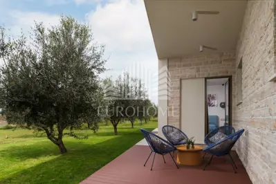 Haus 316 m², Smoković bei Zadar, Pool und Jacuzzi - 17