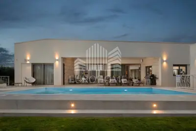 House 316 m², Smoković near Zadar, pool and jacuzzi