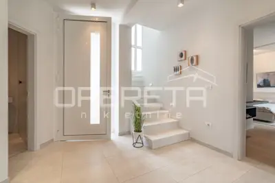 House for sale in Funtana, 215 m² - 4