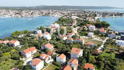 ZADAR, SUKOŠAN - Baugrundstück mit Investitionspotenzial