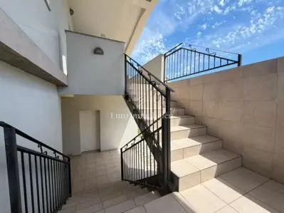 Kuća u Novalji, 708 m² okućnice i 6 parkirnih mjesta - 16