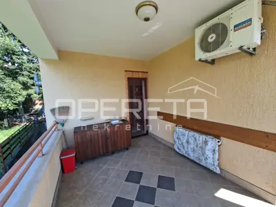 Stan 100 m², Remete, pogled na zelenilo i grad - 16