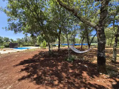 Kuća 350 m², Krk - bazen i okućnica 4.000 m² - 8