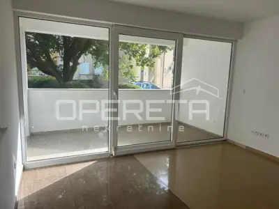 Wohnung 52 m², Palit auf Rab, in Meeresnähe und nahe dem Zentrum