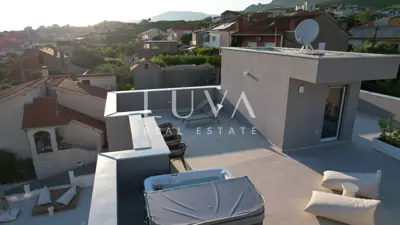 Split, luxuriöse Villa mit Meerblick, 220 m² zur langfristigen Miete - 4