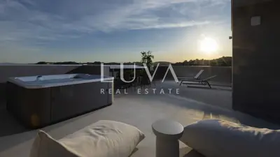 Split, luxuriöse Villa mit Meerblick, 220 m² zur langfristigen Miete - 6