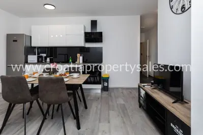 Stan, Split, 75 m², 2-soban, 420 000 € - 3