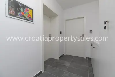 Stan, Split, 75 m², 2-soban, 420 000 € - 7