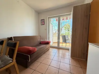 Novalja, dva apartmana 700 m od plaže i centra, zeleno dvorište - 10