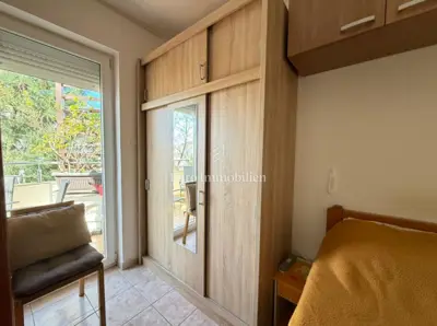 Novalja, dva apartmana 700 m od plaže i centra, zeleno dvorište - 3