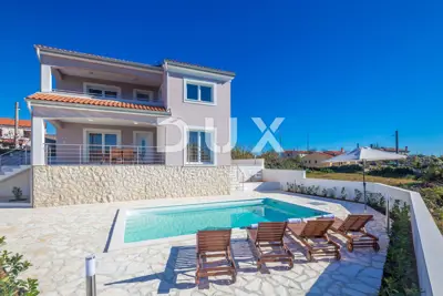 Haus 170 m², Linardići - Pool und 4 Schlafzimmer - 6