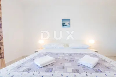 Haus 170 m², Linardići - Pool und 4 Schlafzimmer - 12