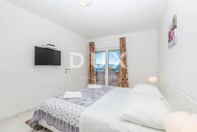 Haus 170 m², Linardići - Pool und 4 Schlafzimmer - 19