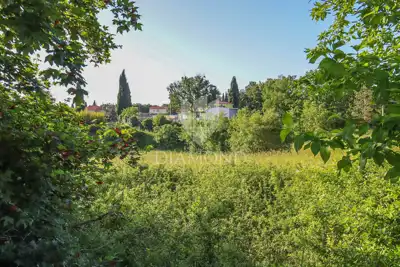 Building land 5,450 m², Žminj center - investment potential